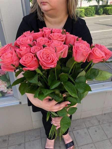 19 розовых роз Анна Карина 100 см