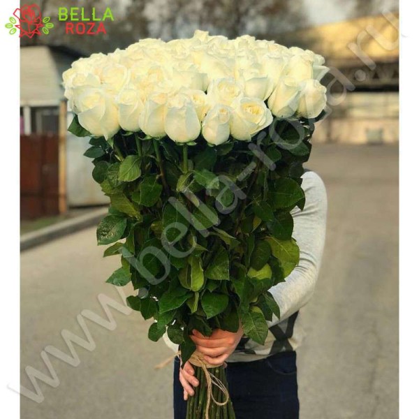 45 белых метровых роз (100 см)