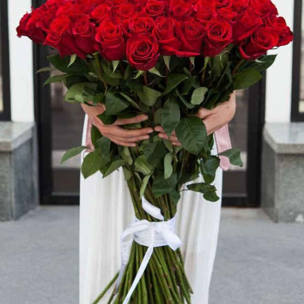 101 красная роза 90 см