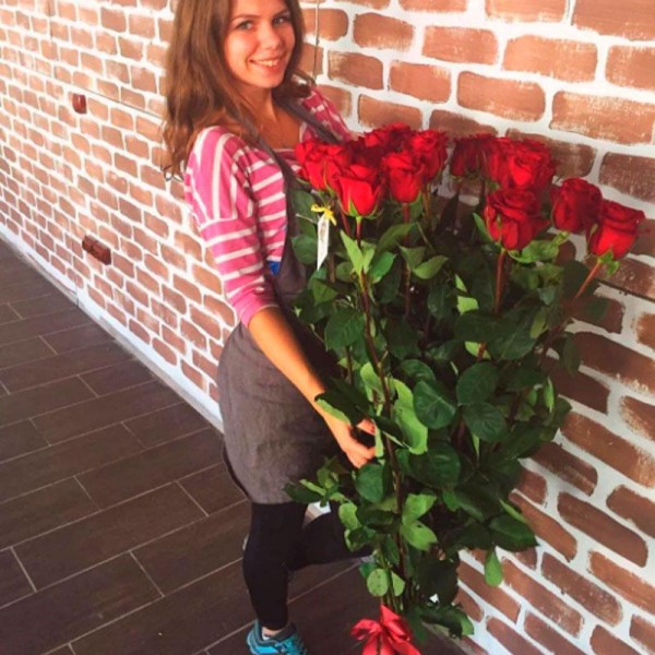 11 гигантских Красных роз 150 см
