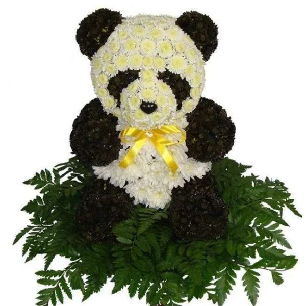 Панда из живых цветов 45 см